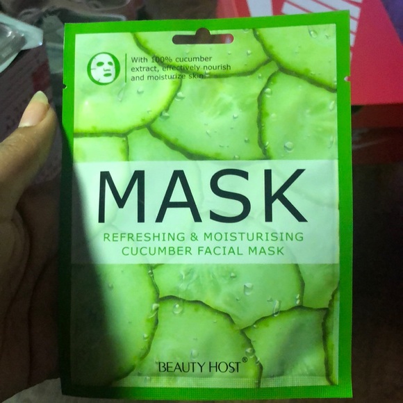 Face masks - Picture 1 of 2